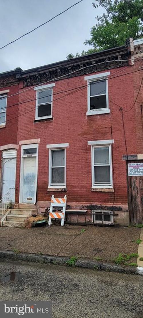 1035 W Nevada St, PHILADELPHIA, PA, 19133-1531 | Card Image