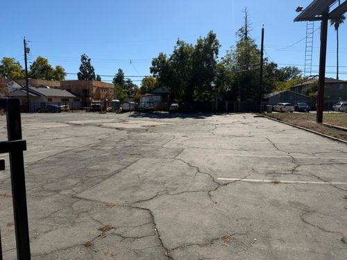 3632 Broadway, Sacramento, CA, 95817-2925 | Card Image