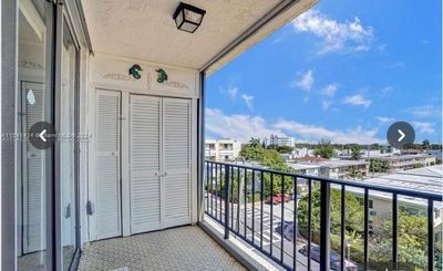 506 - 7850 Byron Ave, Condo with 1 bedrooms, 1 bathrooms and null parking in Miami Beach FL | Image 1