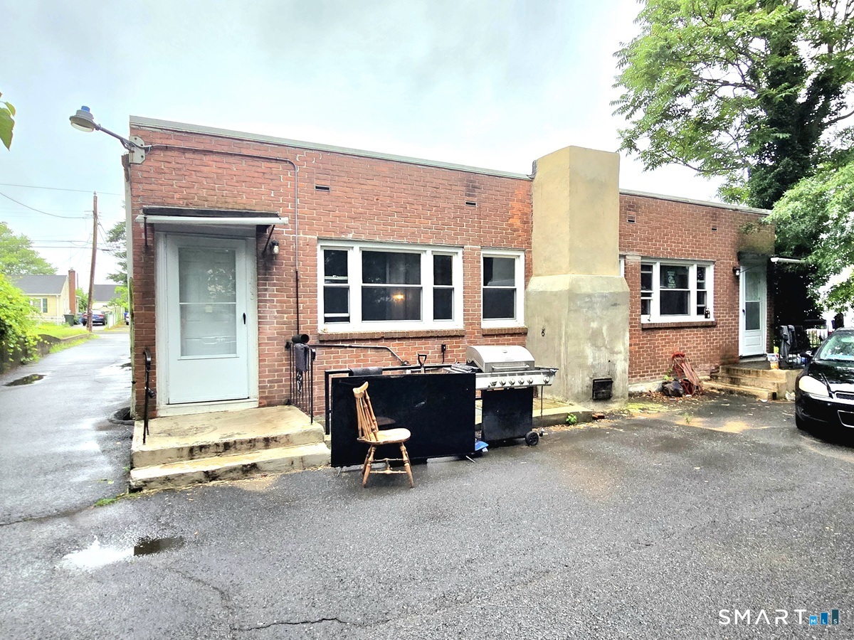Residential Lease in East Hartford 5