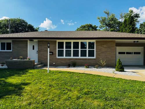 1529 9th St, Peru, IL, 61354-2314 | Card Image