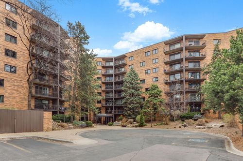 516-210 W Grant St, Minneapolis, MN, 55403-2246 | Card Image