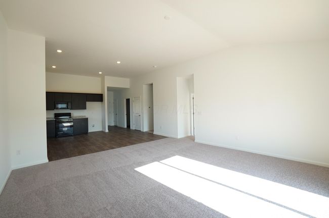 1142 Andrick Dr, House other with 3 bedrooms, 3 bathrooms and null parking in Washington Court House OH | Image 5