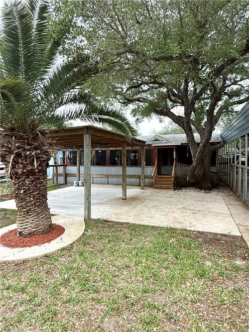 216 S Lake Dr, Rockport, TX, 78382-7823 | Card Image