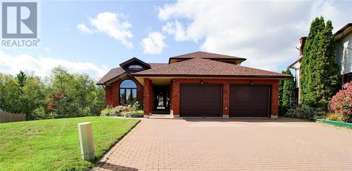 1373 Rideau St, Sudbury, ON, P3A5B7 | Card Image