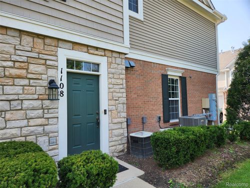 1108 Alameda Blvd, Troy, MI, 48085-6734 | Card Image