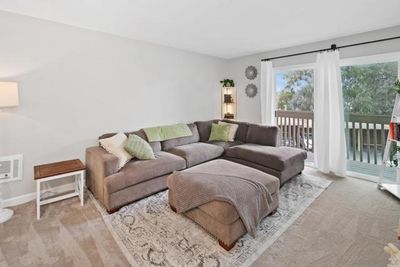 168 - Edgehill Ln, Condo with 2 bedrooms, 1 bathrooms and 1 parking in Oceanside CA | Image 1