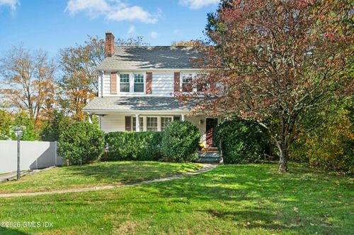 1018 North St, Greenwich, CT, 06831-2731 | Card Image