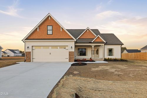 209 Rae Dr, Pikeville, NC, 27863-4703 | Card Image