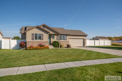 3855 Pearce Drive, House other with 4 bedrooms, 3 bathrooms and 2 parking in Idaho Falls ID | Image 3