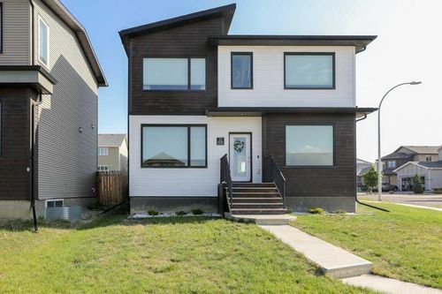 23 Country Meadows Blvd W, Lethbridge, AB, T1J5J4 | Card Image
