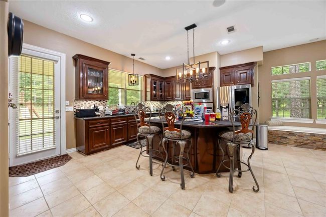 10714 Crestwater Cir, House other with 5 bedrooms, 5 bathrooms and 3 parking in Magnolia TX | Image 13