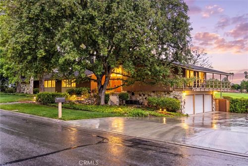 8780 Hillcrest Rd, Buena Park, CA, 90621-1014 | Card Image