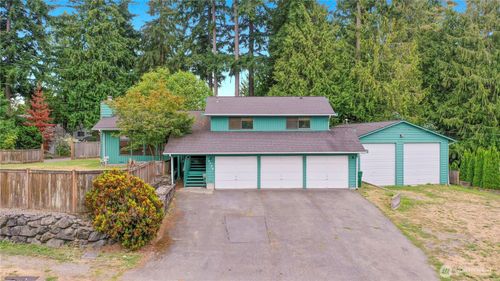 4726 Picnic Point Rd, Edmonds, WA, 98026-3925 | Card Image