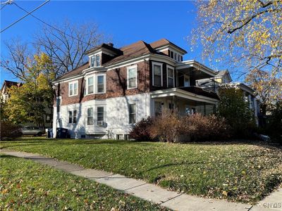 326 Roberts Ave, Home with 4 bedrooms, 2 bathrooms and null parking in Syracuse NY | Image 1