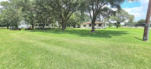 605 Henry Ln, Winnie, TX, 77665-7572 | Card Image