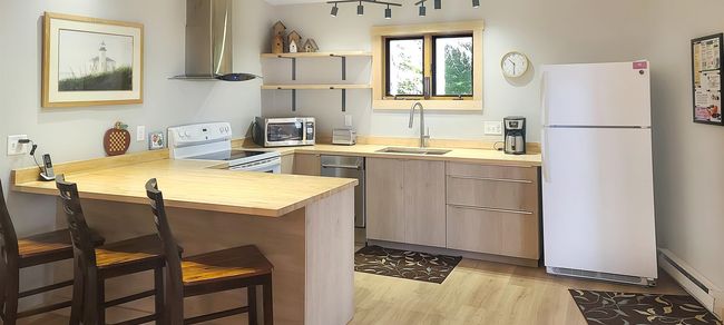 869 S Shore Rd, House other with 2 bedrooms, 2 bathrooms and null parking in LA POINTE WI | Image 7