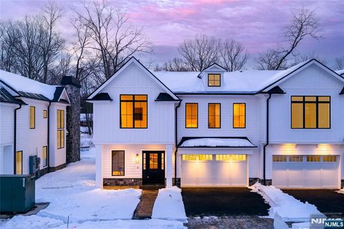 16-18 Paris Avenue, Rockleigh, NJ, 07647 | Card Image