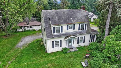 4 Coutant Ln, New Windsor, NY, 12553-7349 | Card Image