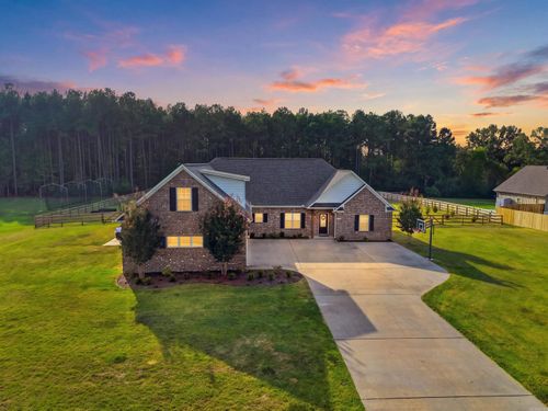 104 Paiger Ln, Greenbrier, AR, 72058-7007 | Card Image