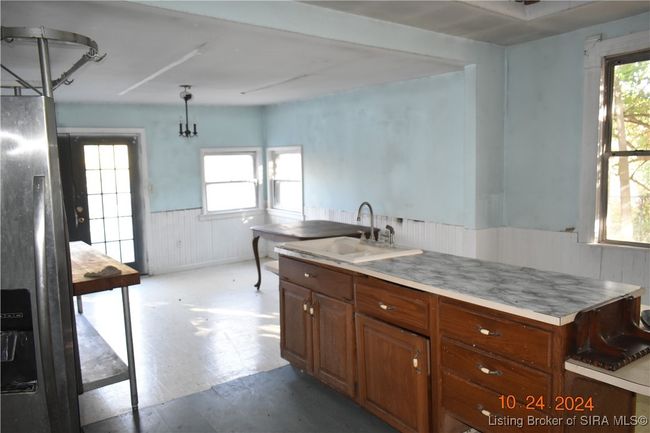 326 N Sycamore St, Home with 4 bedrooms, 2 bathrooms and null parking in Campbellsburg IN | Image 44