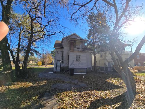 13497 Dwyer St, Hamtramck, MI, 48212-1358 | Card Image