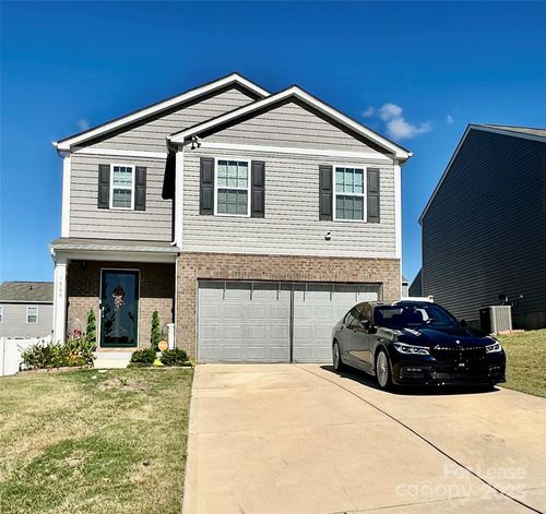 1605 Blue Velvet Ln, Dallas, NC, 28034-9643 | Card Image