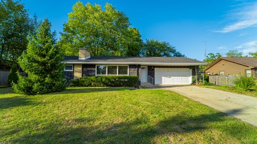 310 Garrettson Ave, Michigan City, IN, 46360-7040 | Card Image