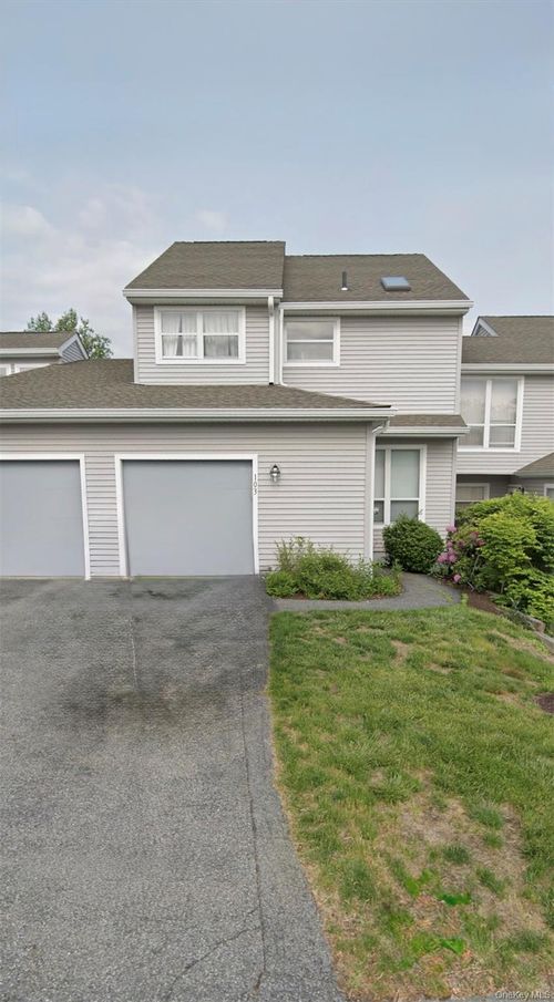 103 Woodsbrook Dr, Mahopac, NY, 10541-2770 | Card Image