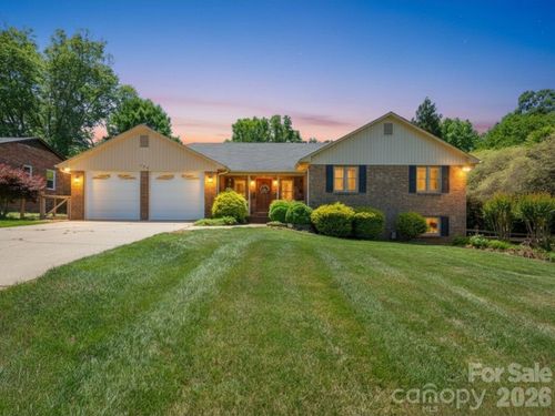 18-725 Sunridge Dr, Lincolnton, NC, 28092-4081 | Card Image
