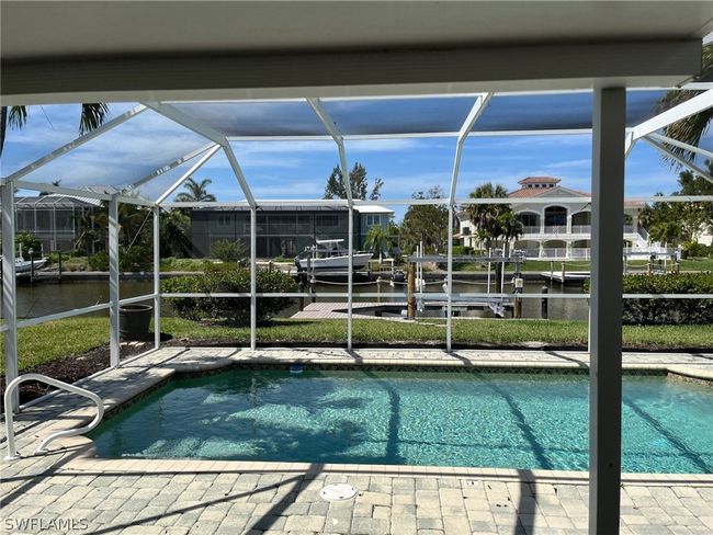 1001 Lindgren Boulevard, House other with 3 bedrooms, 2 bathrooms and null parking in Sanibel FL | Image 3