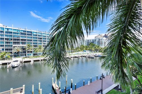 apt-411-3001 Ne 185th St, Aventura, FL, 33180-3345 | Card Image