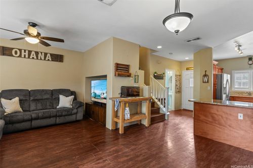 2b2-91-1051 Kaileolea Dr, Ewa Beach, HI, 96706-5066 | Card Image