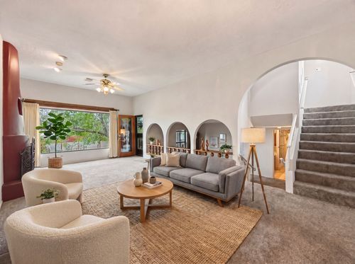 2116 Avenida De Las Alturas, Santa Fe, NM, 87505-5477 | Card Image