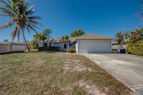 18510 Phlox Dr, FORT MYERS, FL, 33967-6152 | Card Image