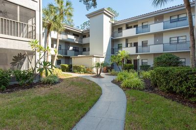 B205 - 2650 Countryside Boulevard, Condo with 2 bedrooms, 2 bathrooms and null parking in Clearwater FL | Image 1