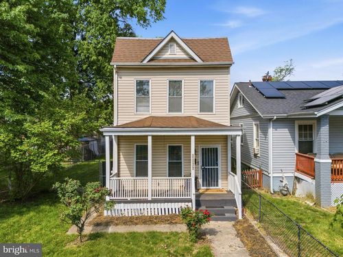 3009 8th St Se, WASHINGTON, DC, 20032-4211 | Card Image