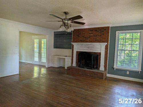 163 Hillcrest Dr, Gaffney, SC, 29340-5643 | Card Image