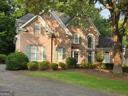365 Falling Creek Bnd, John's Creek, GA, 30097-7177 | Card Image