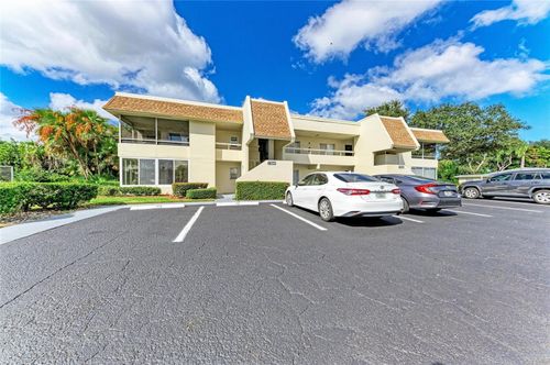 115-7304 W Country Club Dr N, SARASOTA, FL, 34243-4505 | Card Image