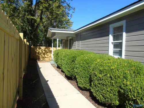 2808 6th Ave Sw, Huntsville, AL, 35805-3753 | Card Image
