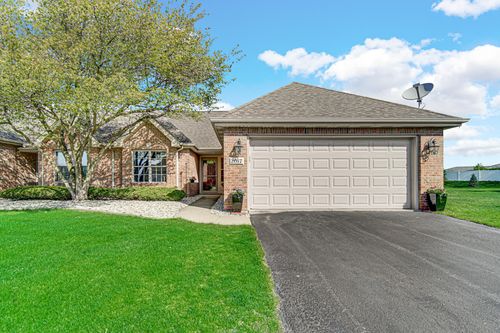 2017 Wildwood Cir, Highland, IN, 46322-5509 | Card Image
