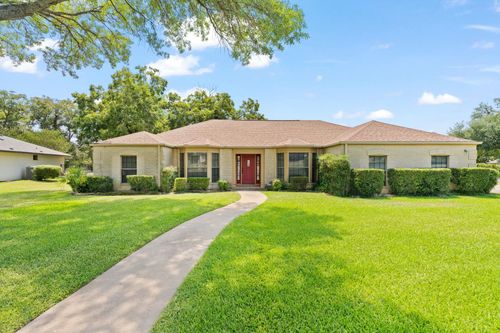 419 Olympia Fields St, Meadowlakes, TX, 78654-6807 | Card Image