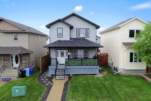 141 Honeysuckle Way, Fort Mcmurray, AB, T9K0M8 | Card Image