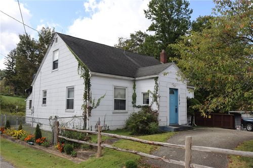 1298 Route 30, Laughlintown, PA, 15655-1025 | Card Image