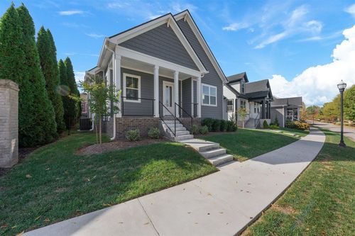 323 Traditions Blvd, Bowling Green, KY, 42103-7960 | Card Image
