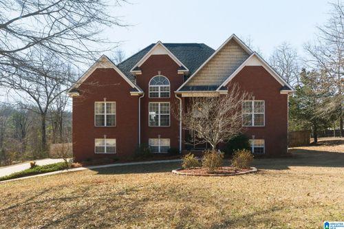 555 Creek Ridge Dr, Riverside, AL, 35135-1065 | Card Image