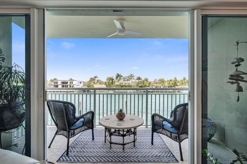 304-2611 N Riverside Dr, Pompano Beach, FL, 33062-1245 | Card Image