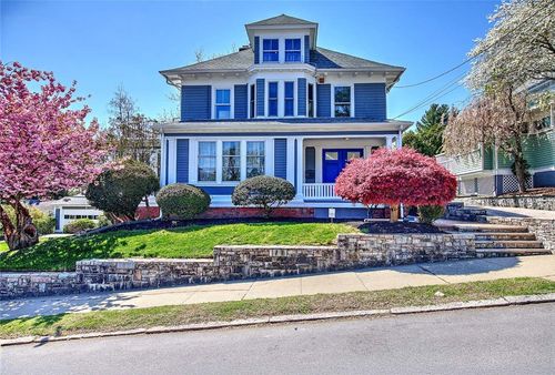 271 Doyle Ave, Providence, RI, 02906-3354 | Card Image