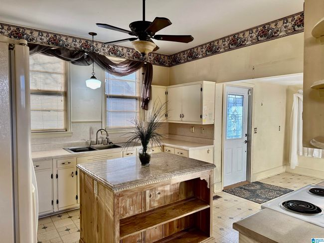 401 8 Th St Sw, House other with 4 bedrooms, 2 bathrooms and null parking in Cullman AL | Image 16